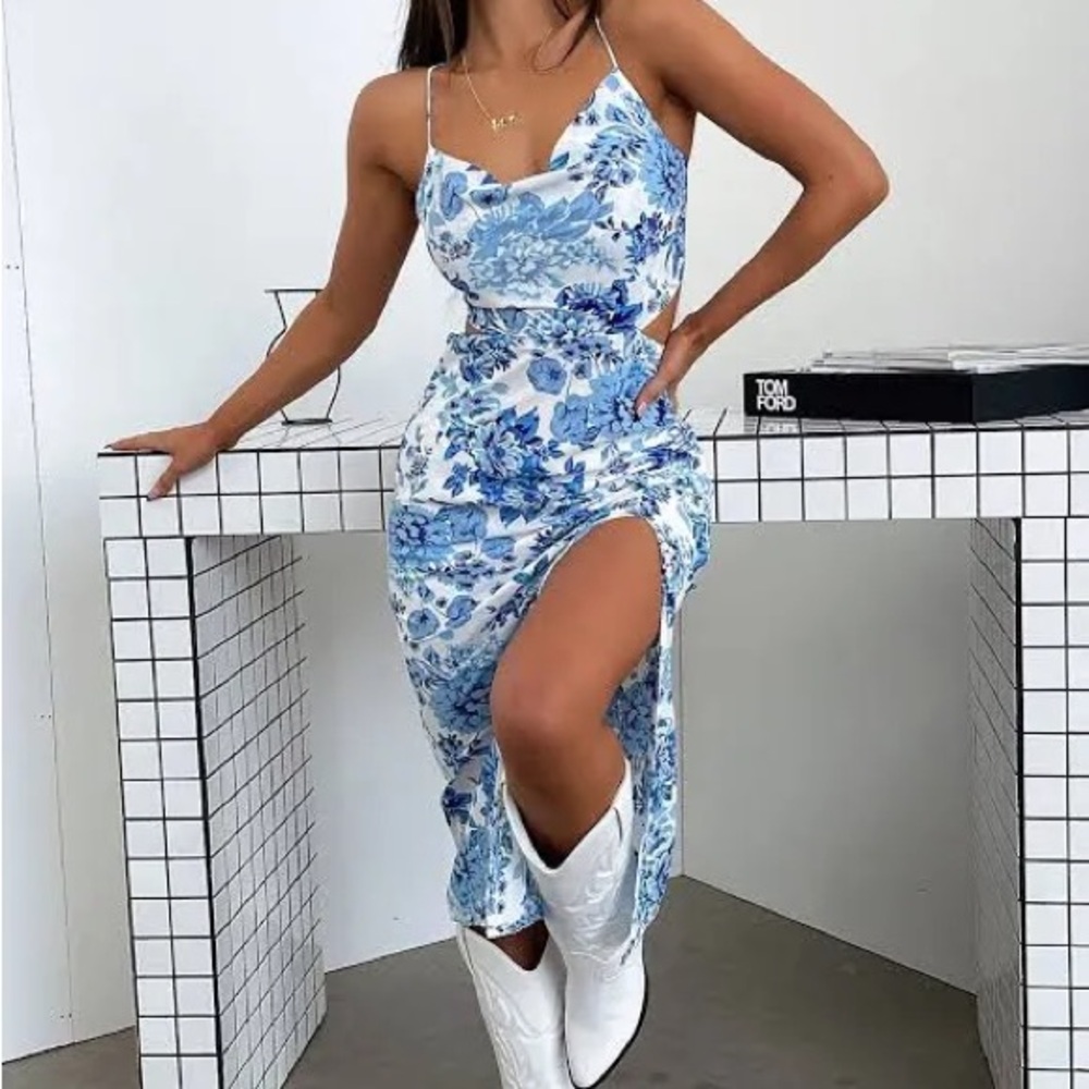 Moana Floral Midi Dress